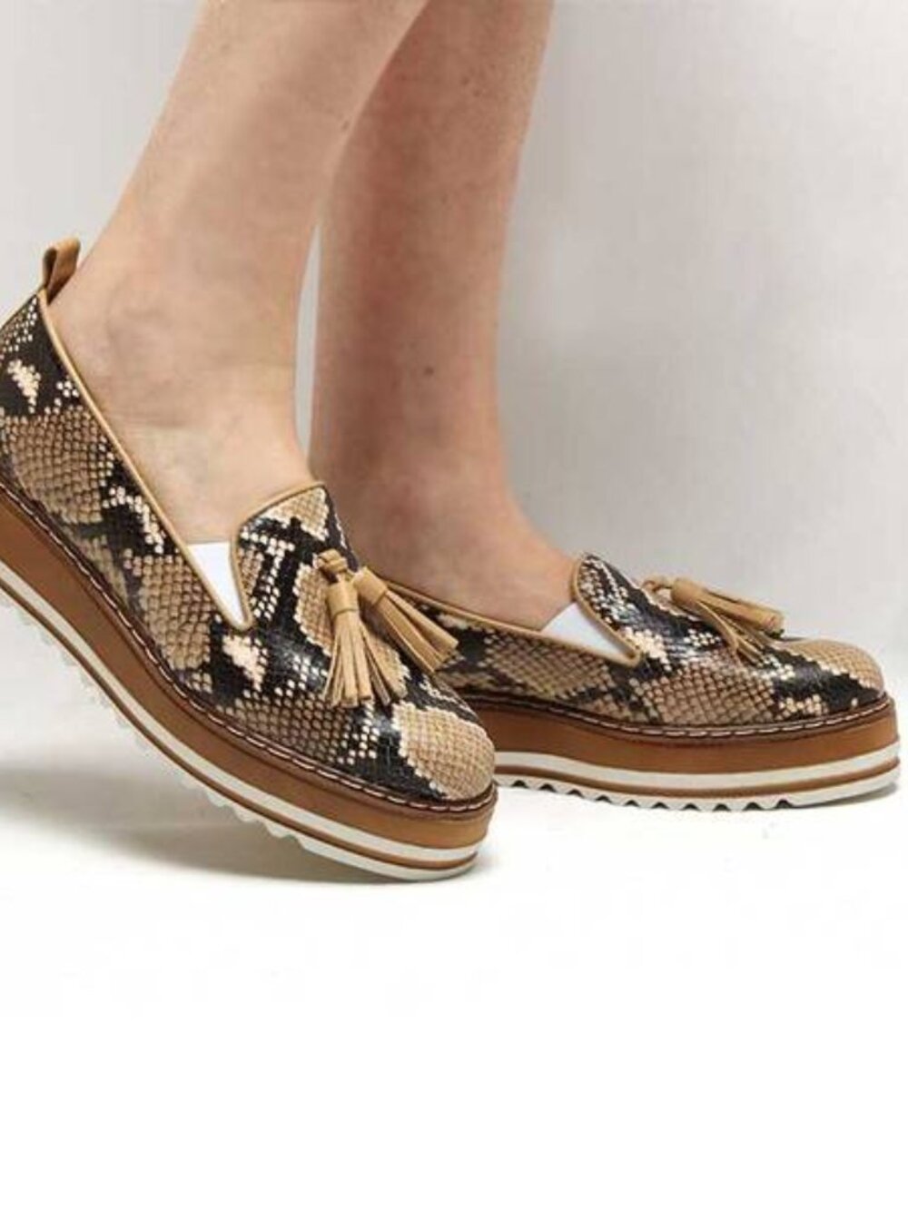 NEW MICHELE LOPRIORE Women's Snakeskin Platform Loafers